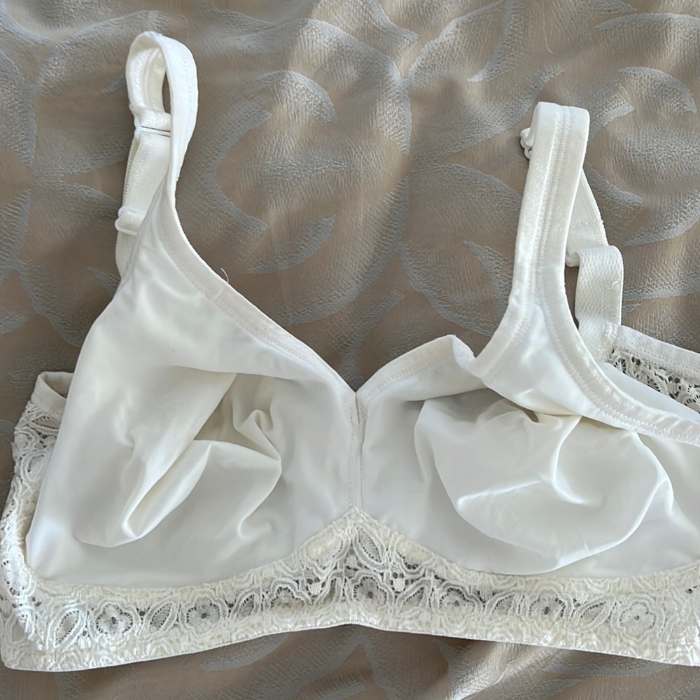 Anita Cream Wireless Bra - Ivory 36DD/36E